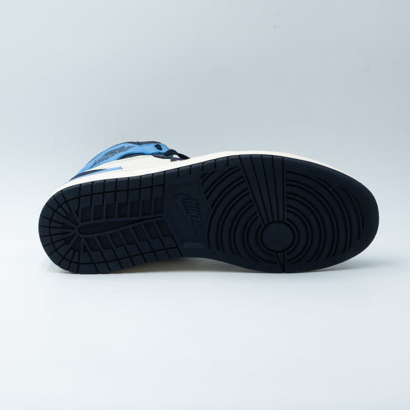 Air Jordan 1 Retro High Obsidian UNC