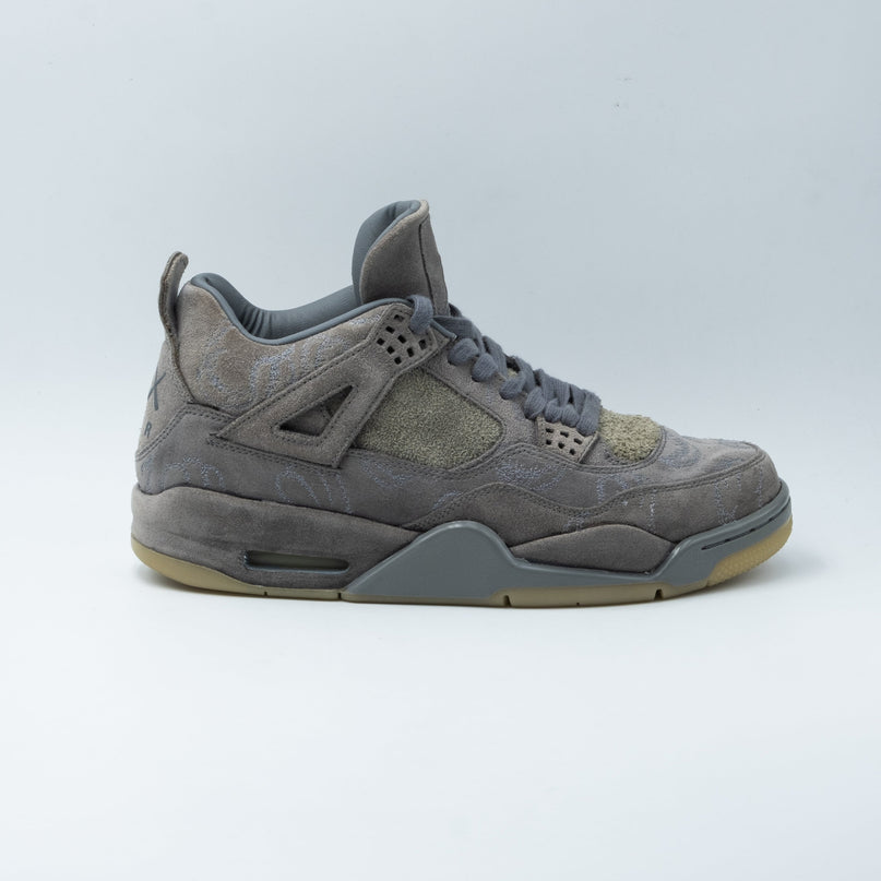 Air Jordan 4 Retro Kaws