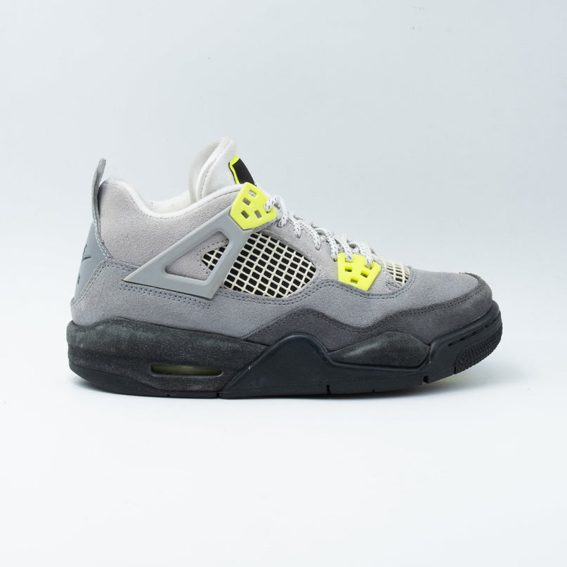 Air Jordan 4 Retro SE 95 Neon