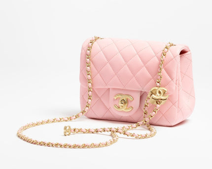 MINI SAC À RABAT CHANEL ROSE