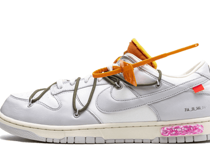 Nike® x Off-White® Dunk Low lot 22