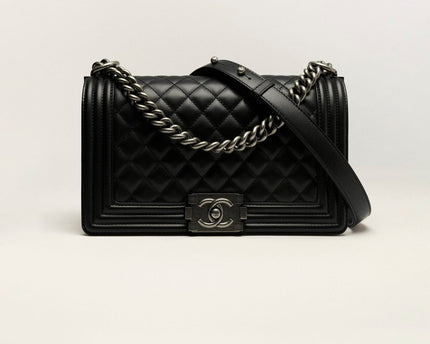 SAC BOY CHANEL NOIR
