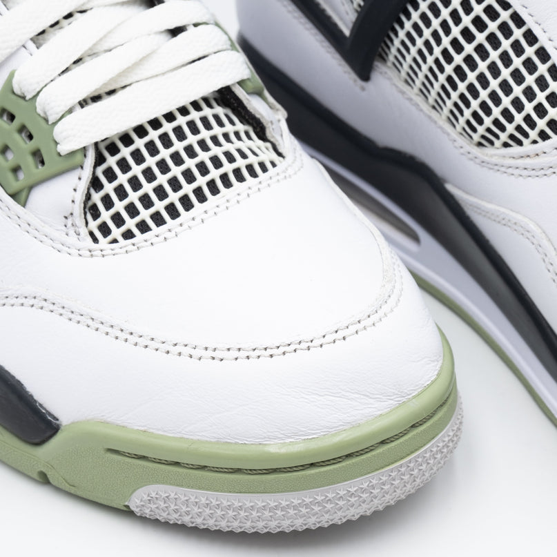 Air Jordan 4 Retro Seafoam