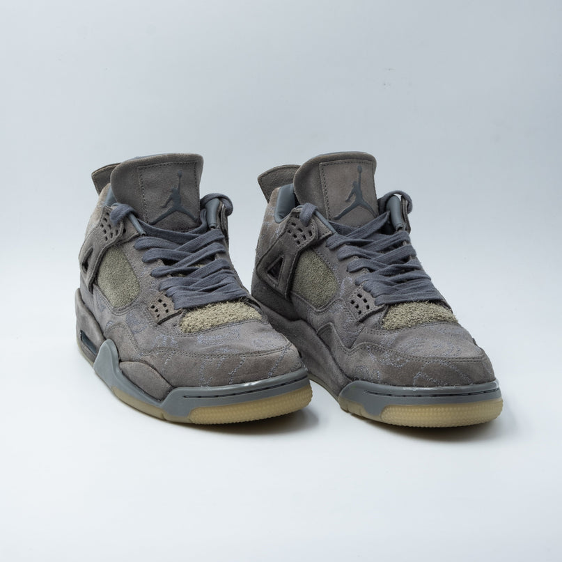 Air Jordan 4 Retro Kaws