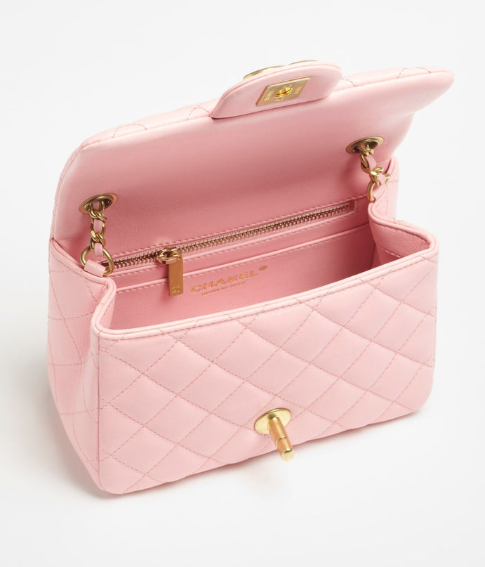 MINI SAC À RABAT CHANEL ROSE