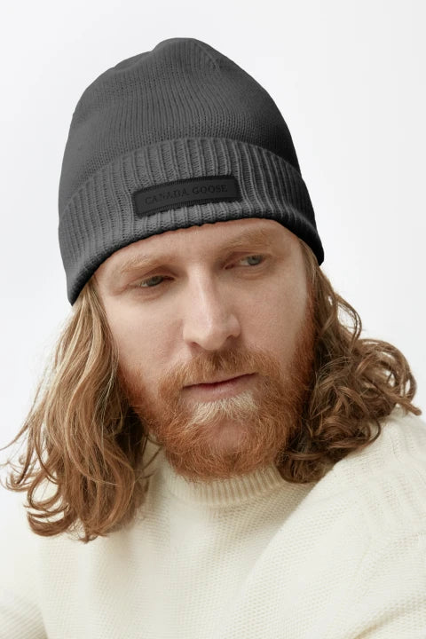 CANADA GOOSE - SMALL EMBLEM TOQUE