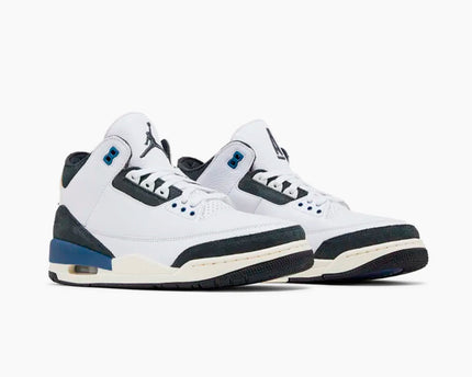 Air Jordan 3 Retro OG SP A Ma Maniére Diffused Blue