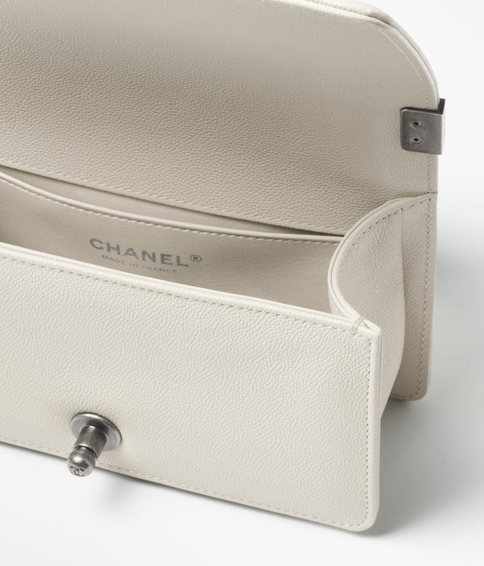 PETIT SAC BOY CHANEL BLANC