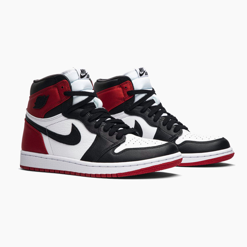 Air Jordan 1 Retro High Satin Black Toe
