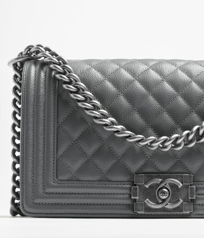 SAC BOY CHANEL GRIS
