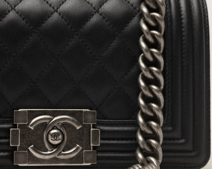 PETIT SAC BOY CHANEL NOIR