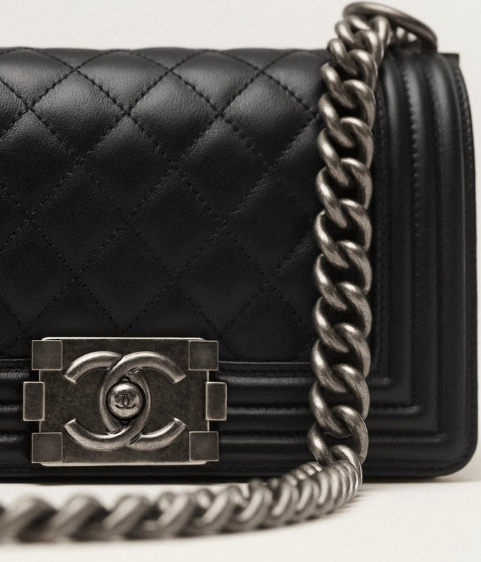 PETIT SAC BOY CHANEL NOIR