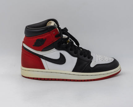 Air Jordan 1 Retro High Satin Black Toe