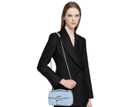 Sac à épaule GG Marmont petit format - Bleu ciel