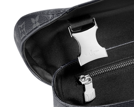 Sac Messenger Voyager PM - LV - Classic