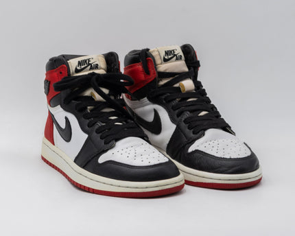 Air Jordan 1 Retro High Satin Black Toe