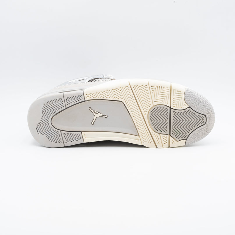 Air Jordan 4 Retro Frozen Moments