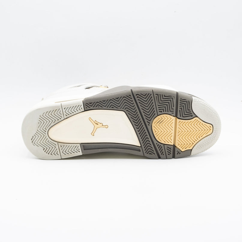 Air Jordan 4 Retro SE Craft Photon Dust